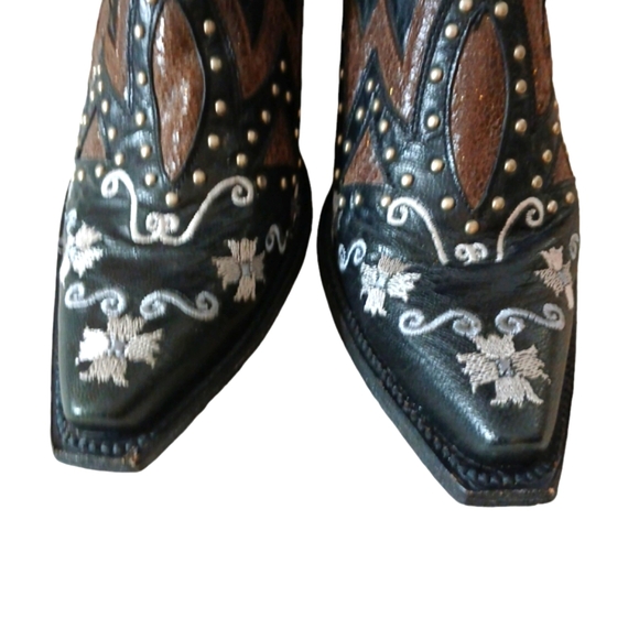 Denver Women's Cowboy Boots Black Studded Embroidered Cowgirl Boots size 7.5 - Picture 4 of 14